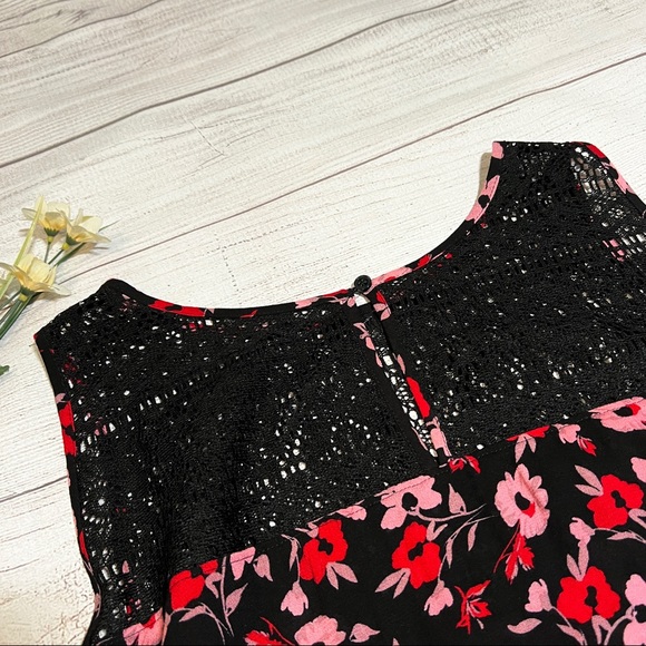 EXPRESS Lace Yoke Cold Shoulder Blouse - Picture 10 of 16